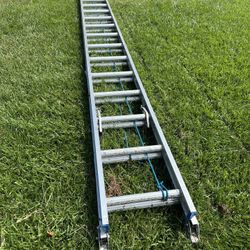 Werner 32’ Aluminum Ladder 250 Lbs