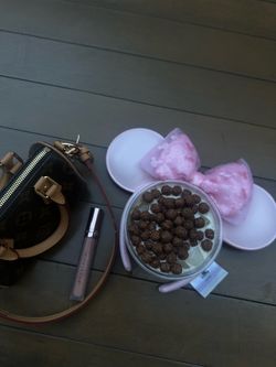 Brand new comes with the straps , speedy 16