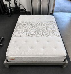 Excellent Full Size Sealy Posturepedic Mattress with Platform Bed Frame