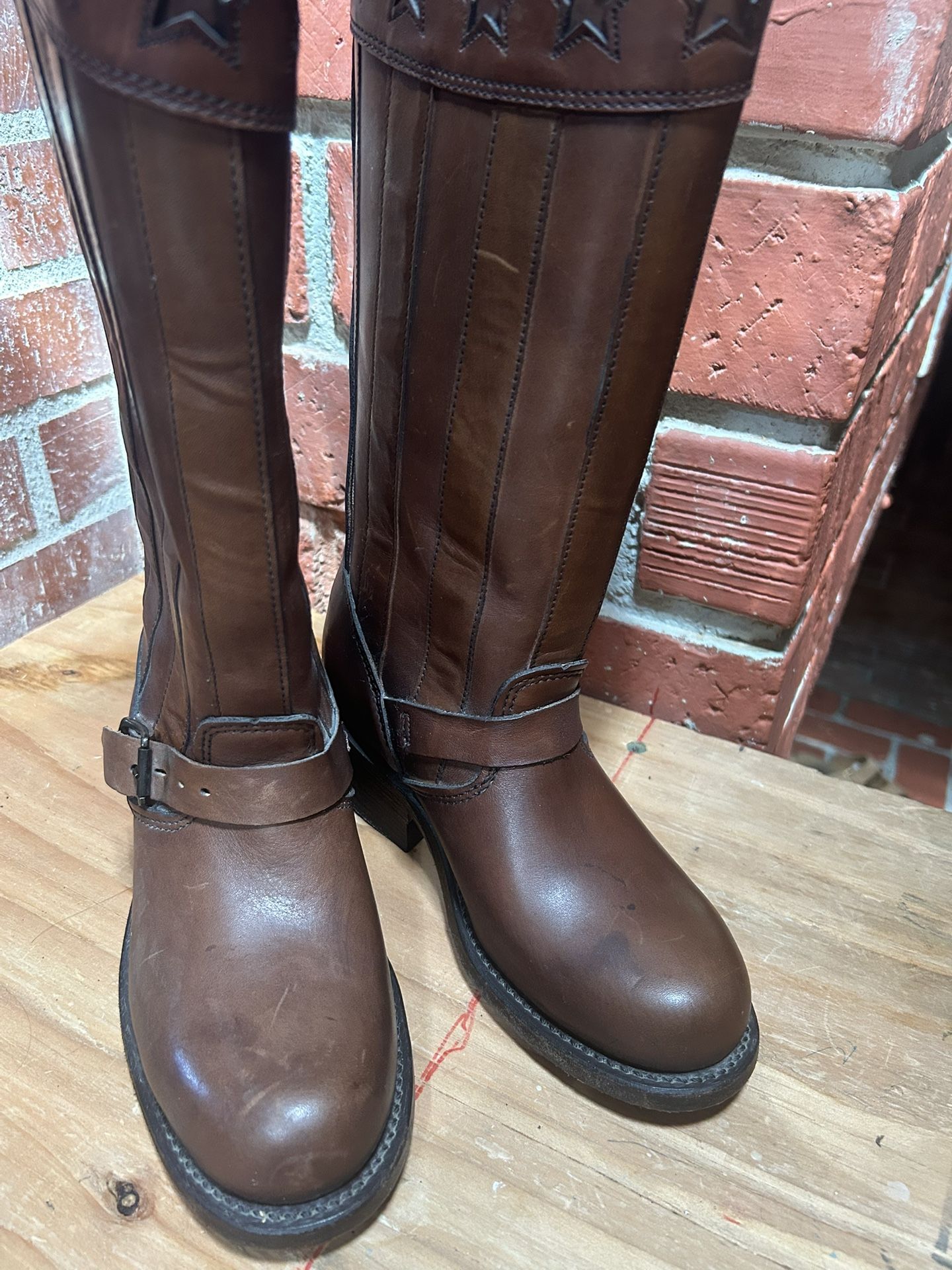 The Frye Company 150 Boots