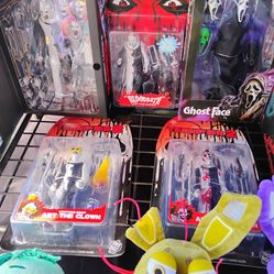 NECA MEZCO HORROR FIGURES