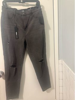 Women’s black jeans  short length