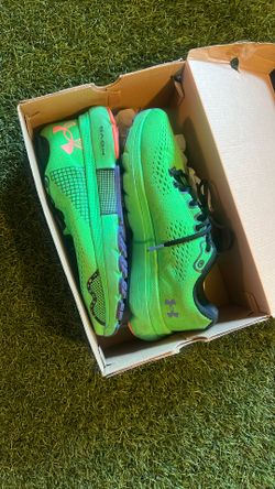 Give Infinite 4  Shoes  