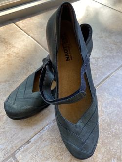 Naot Leather shoes, ladies 6 - 6 1/2