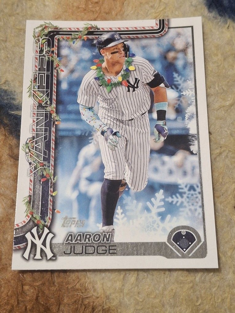 Aaron Judge 2025 Topps Holiday Christmas Lights 