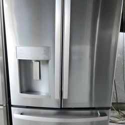 GE COUNTER DEPTH FRENCH DOORS REFRIGERATOR 