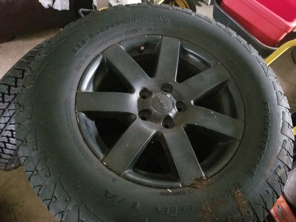 4 x Jeep Black Rims & Tires