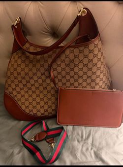GG purse