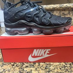 Woman’s Air Vapormax Plus