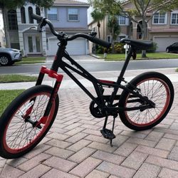 Giant Motr Bicycle – Perfect for 7-8 Year Old Boy