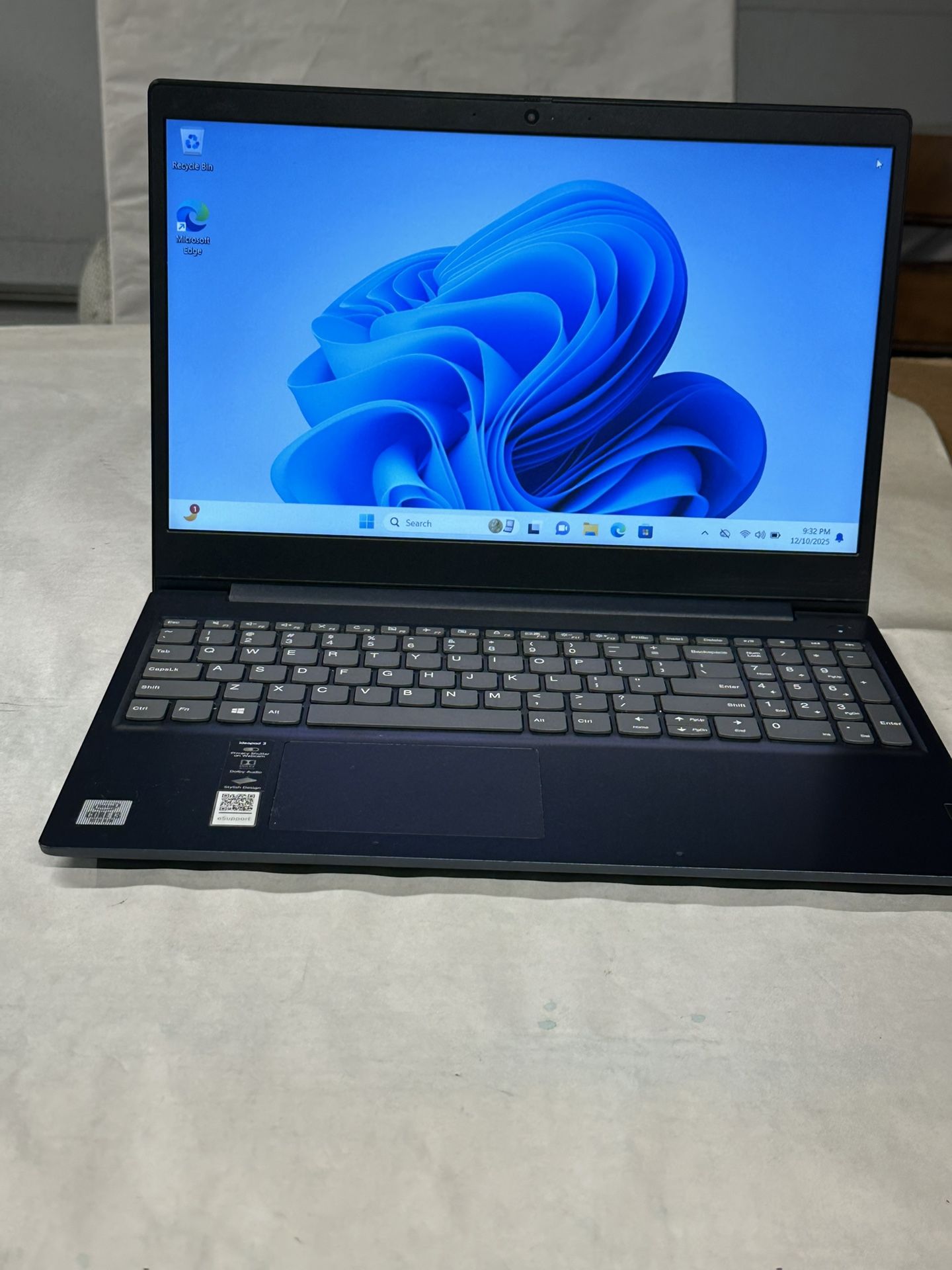 Laptop Lenovo Ideapad i3 3 15IML05 10th generation Like New Price is Firm Read Description Touch