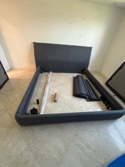 Luxury King Size Casper Upholstered Bed Frame – Retail $2,300+ 🛏️✨