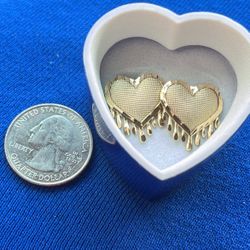 10k Gold Hart Earrings