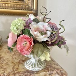 GORGEOUS  FLOWER ARRANGEMENT