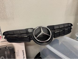 Mercedes SLK grill and Star 2005-2012