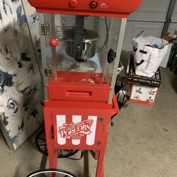 CYBER MONDAY - Nostalgia Popcorn machine 