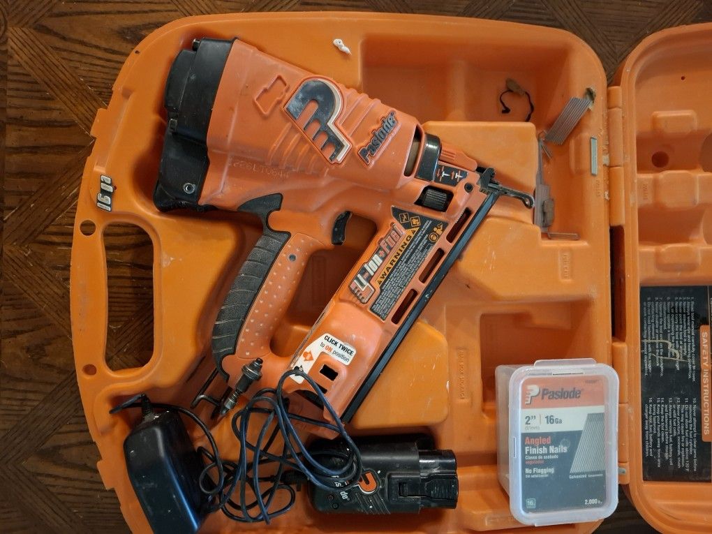 16ga. Paslode Finish Nail Gun