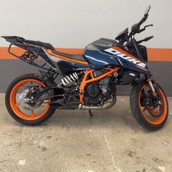 2024 KTM 390 DUKE