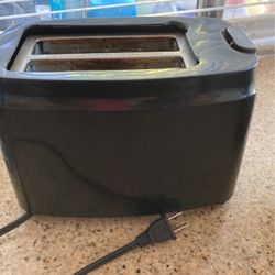 2 Slices  Toaster Black Color Stainless Inside Original $ 40