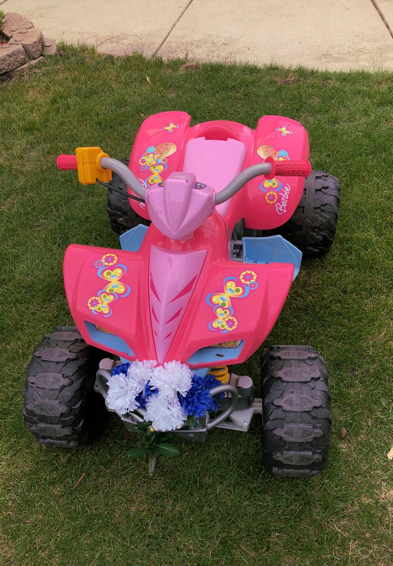 BARBIE KAWASAKI KFX POWER WHEELS 12 VOLT RIDE ON 4 WHEELER W BATTERY TESTED GOOD for Sale in Joliet IL OfferUp