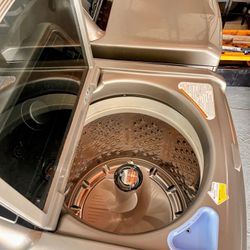 LG Washer And Dryer Like New 800$ For Both 