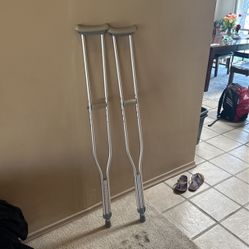 Crutches 