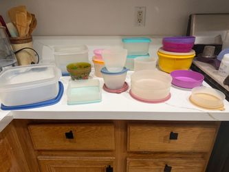 Misc Tupperware Items