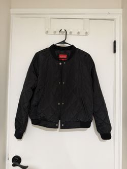 GUESS Quilted Jacket !