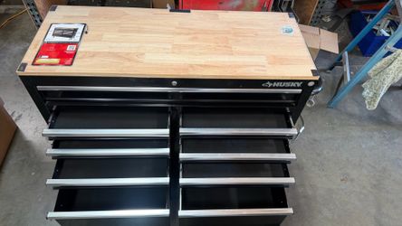 Caja de Herramientas Husky Grande 18x46– Excelente Estado – 2 Llaves