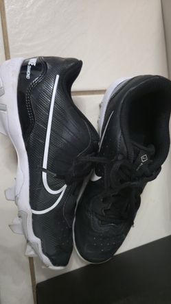 Boys Nike 4Y CLEATS