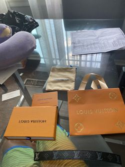 Lv braclet