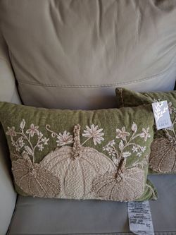 Decorative pillows