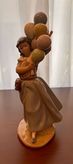 LLadro Balloon Seller