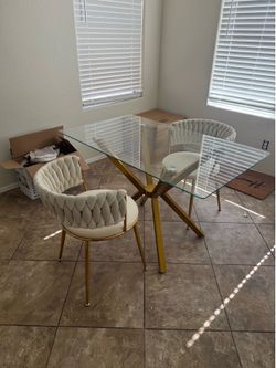 Glass Table and 4 chairs