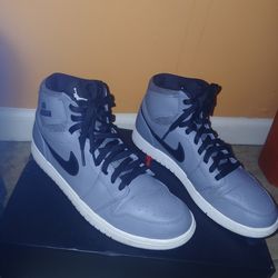 Retro Jordan 1s mens size 11