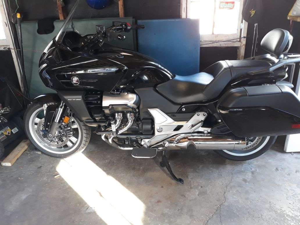 2014 Honda ctx1300