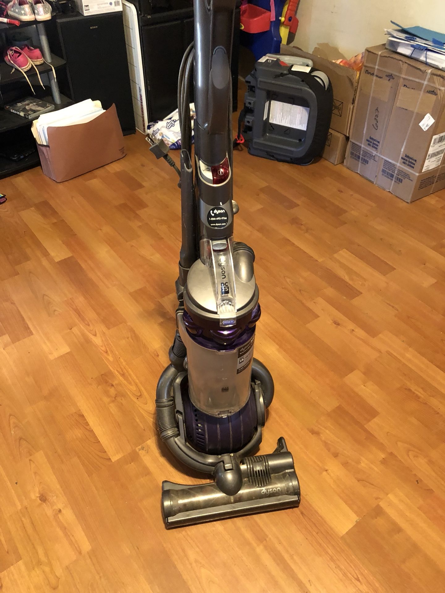 Only 2 years old Dyson Vacuum DC25