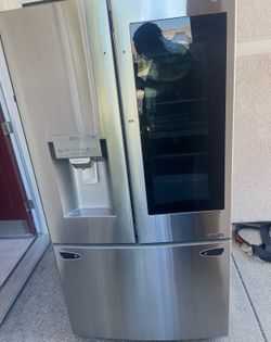 LG refrigerator