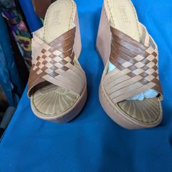 New Women's Born Wedged Shoes