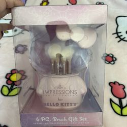 Hello Kitty Impressions Makeup Brushes