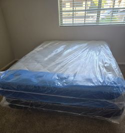 Weekend Sale 24/7 Same Day Delivery Se Habla Espanol Single Twin Mattress 99 Full 159 Queen Bed 179 King 229 Cali King 229 All Sizes Available 