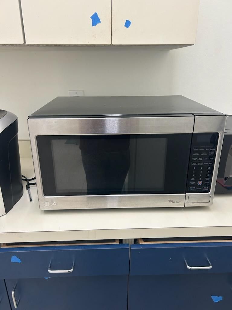 $ 40 LG 2.0 CUBIC Microwave