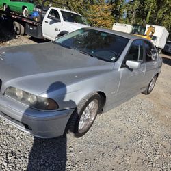 2003 BMW 530i 