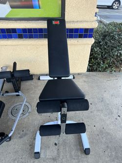 Body Solid Bench w/ Leg Extension 