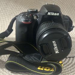 Nikon D3400 with AF-P Nikkor 18-55 mm (3.5-5.6) Lens