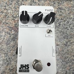 JHS 3 SERIES FUZZ – PEDAL DE EFECTOS