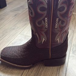 Boots Size 6 
