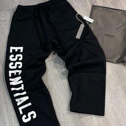 Essential Sweatpants Size M