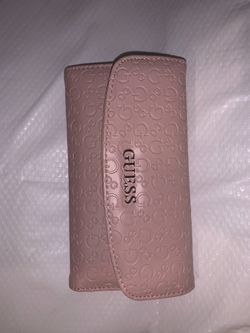 Pink guess wallet never used