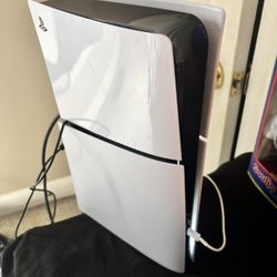 Ps5 Comes With 1 Controller And A lot Of Games